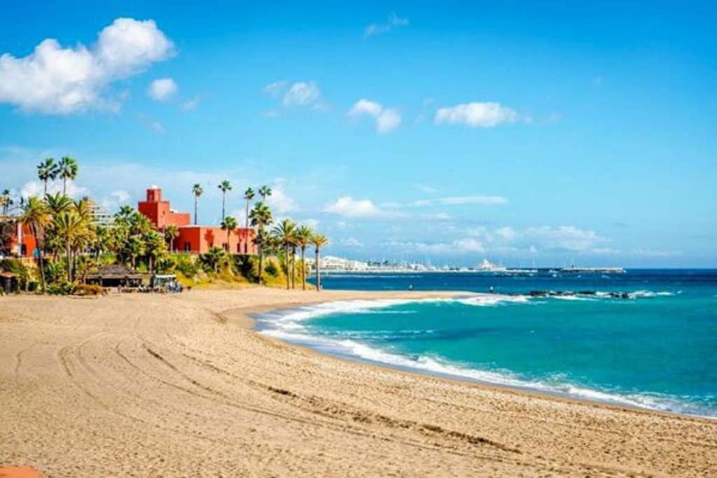 Apartamento Junto Al Mar En Puerto Marina Lejlighed Benalmádena Eksteriør billede