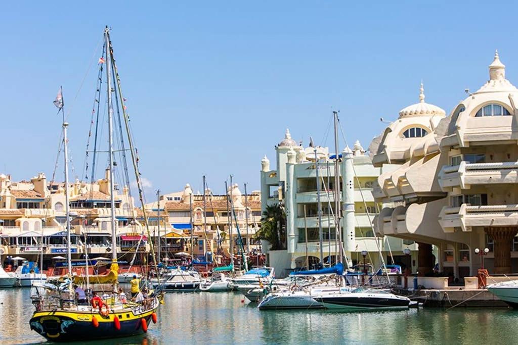 Apartamento Junto Al Mar En Puerto Marina Lejlighed Benalmádena Eksteriør billede